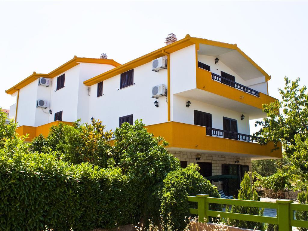 Apartments Villa Annika سلاتين المظهر الخارجي الصورة