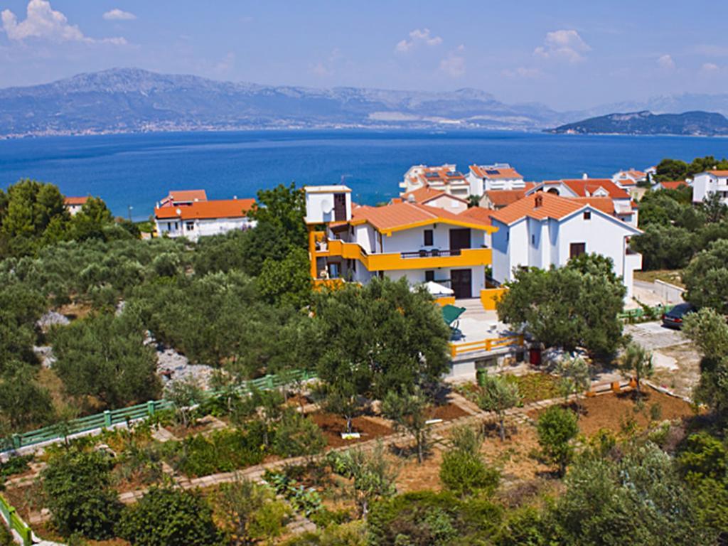 Apartments Villa Annika سلاتين المظهر الخارجي الصورة