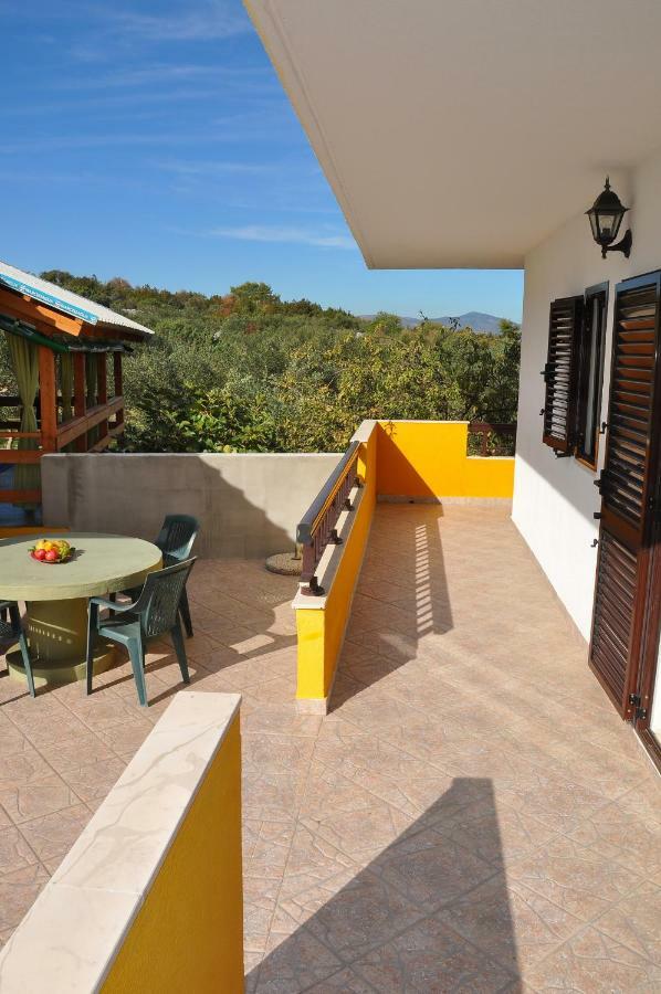 Apartments Villa Annika سلاتين المظهر الخارجي الصورة