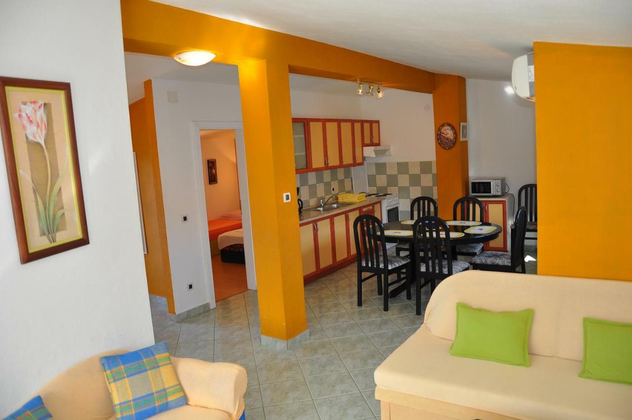 Apartments Villa Annika سلاتين المظهر الخارجي الصورة